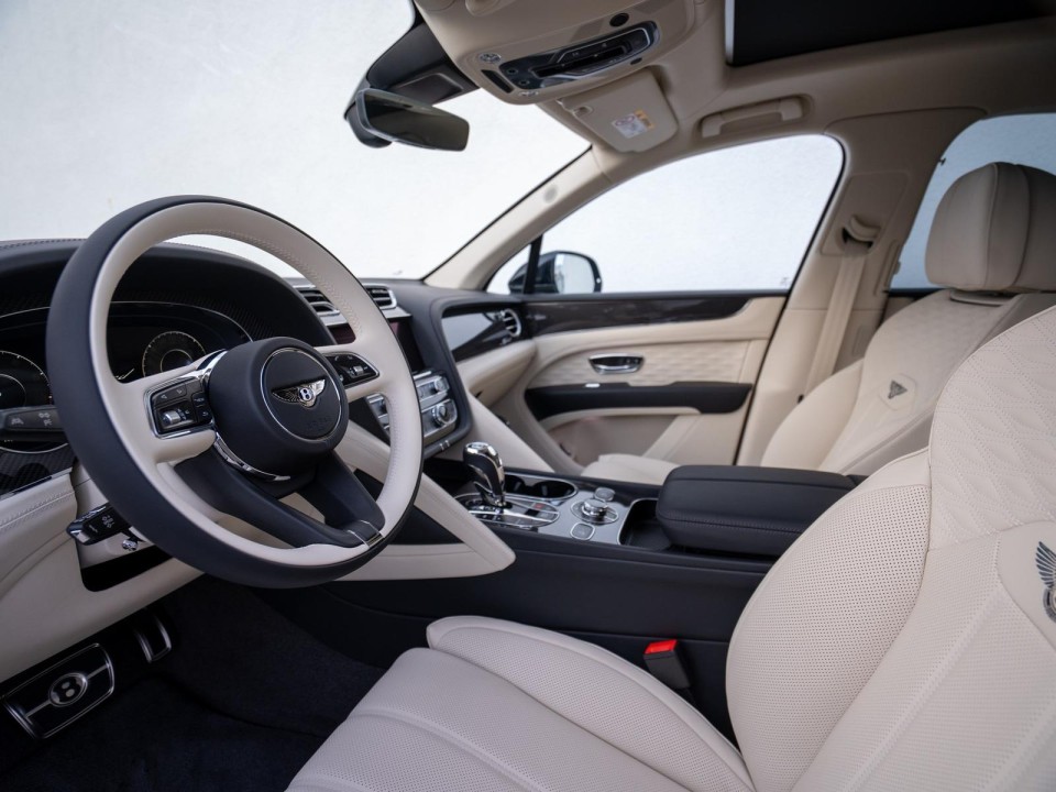 Bentley Bentayga Speed - foto 12