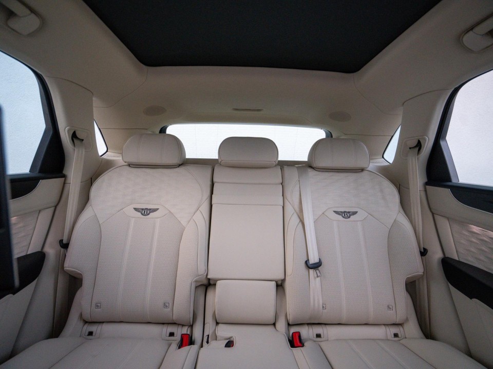 Bentley Bentayga Speed - foto 13