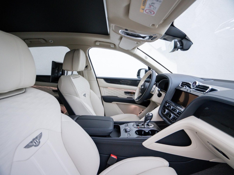 Bentley Bentayga Speed - foto 16