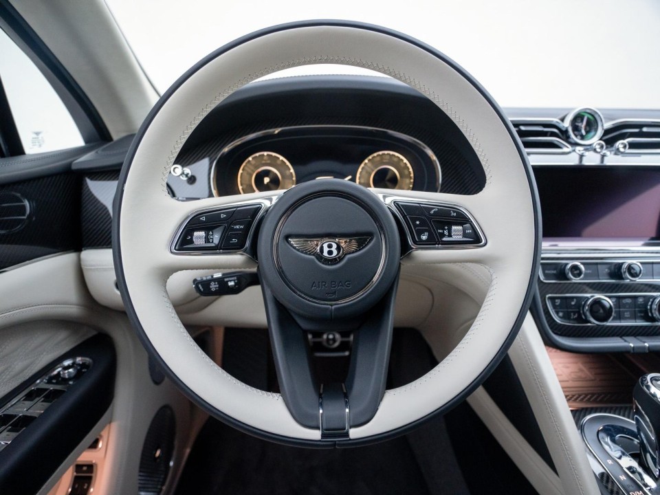 Bentley Bentayga Speed - foto 21