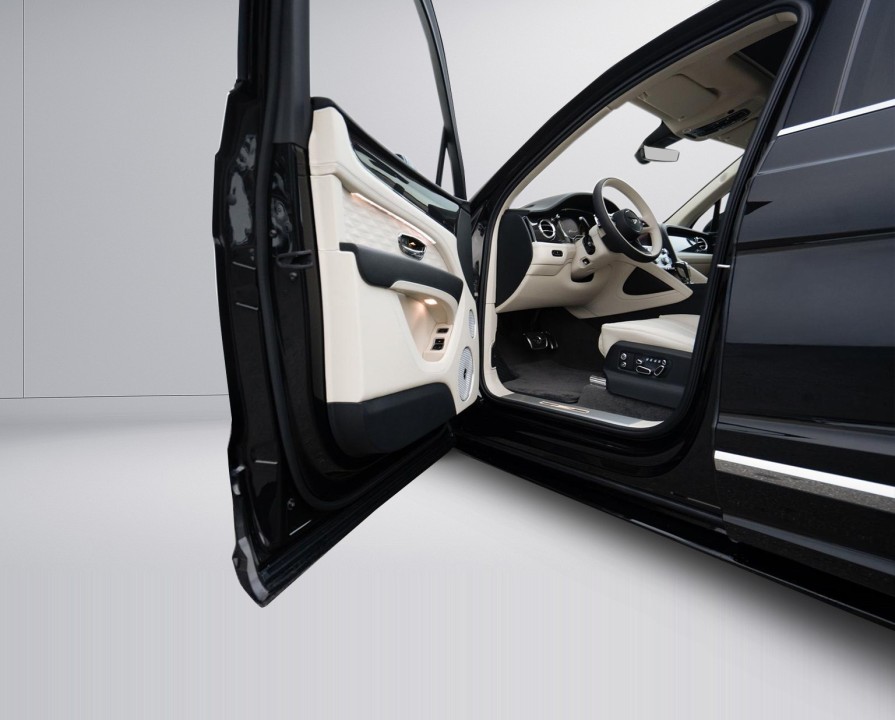 Bentley Bentayga Speed - foto 34