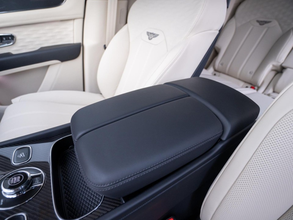 Bentley Bentayga Speed - foto 32