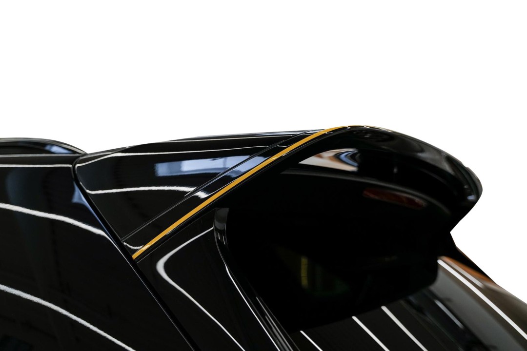 Bentley Bentayga Black Edition Hybrid - foto 21