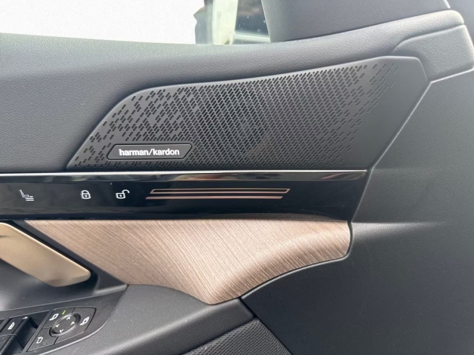 BMW Seria 5 530e M-Sport - foto 13