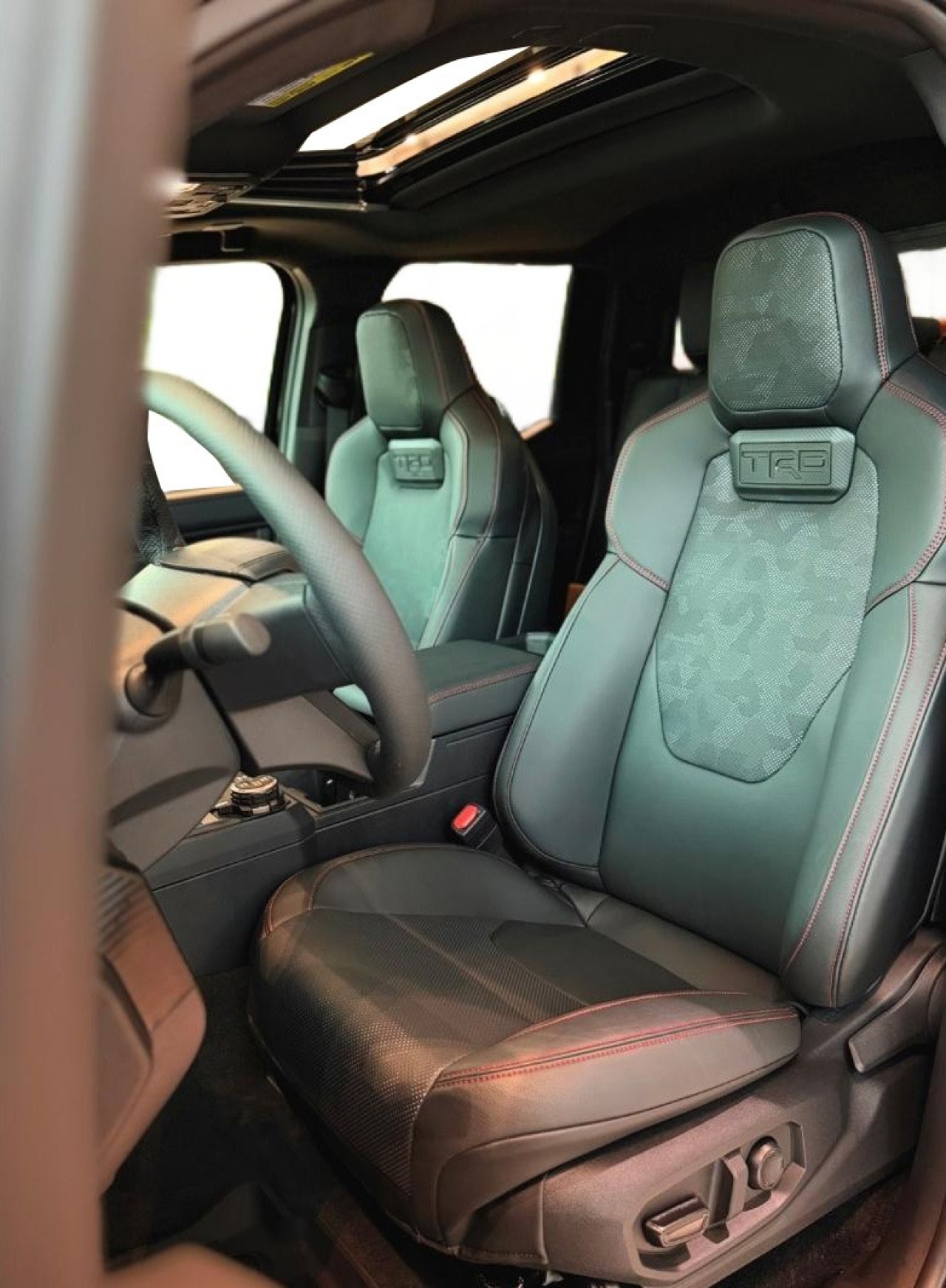 Toyota Tacoma - foto 8