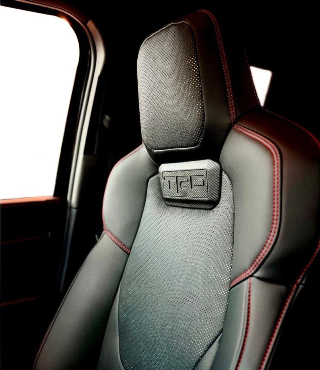 Toyota Tacoma - foto 11