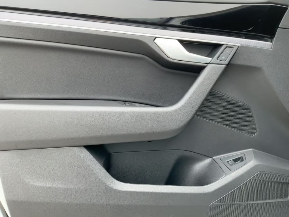 Volkswagen Touareg 3.0 TDI 4Motion R-LINE - foto 15