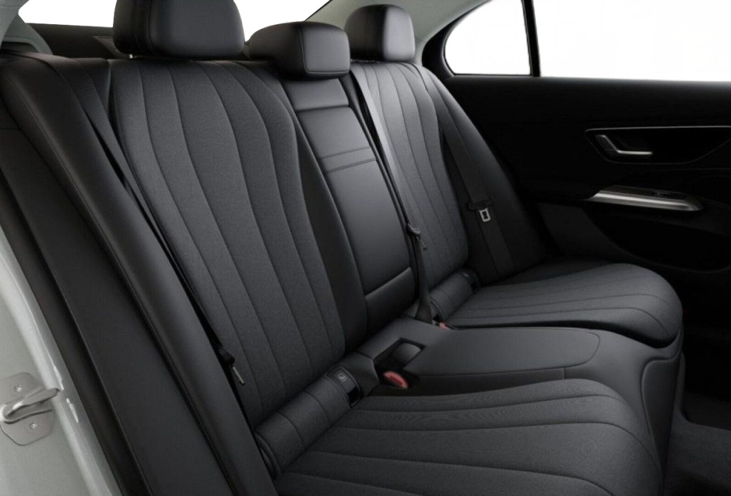 Mercedes-Benz E 300e - foto 9