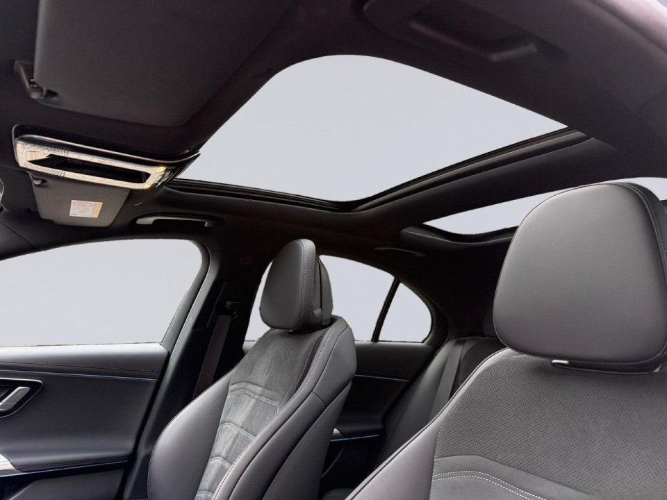 Mercedes-Benz E 300e AMG - foto 9