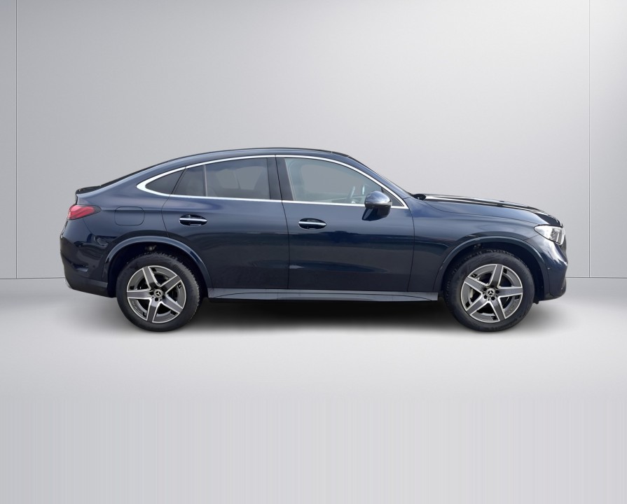 Mercedes-Benz GLC Coupé 300e 4MATIC (2)