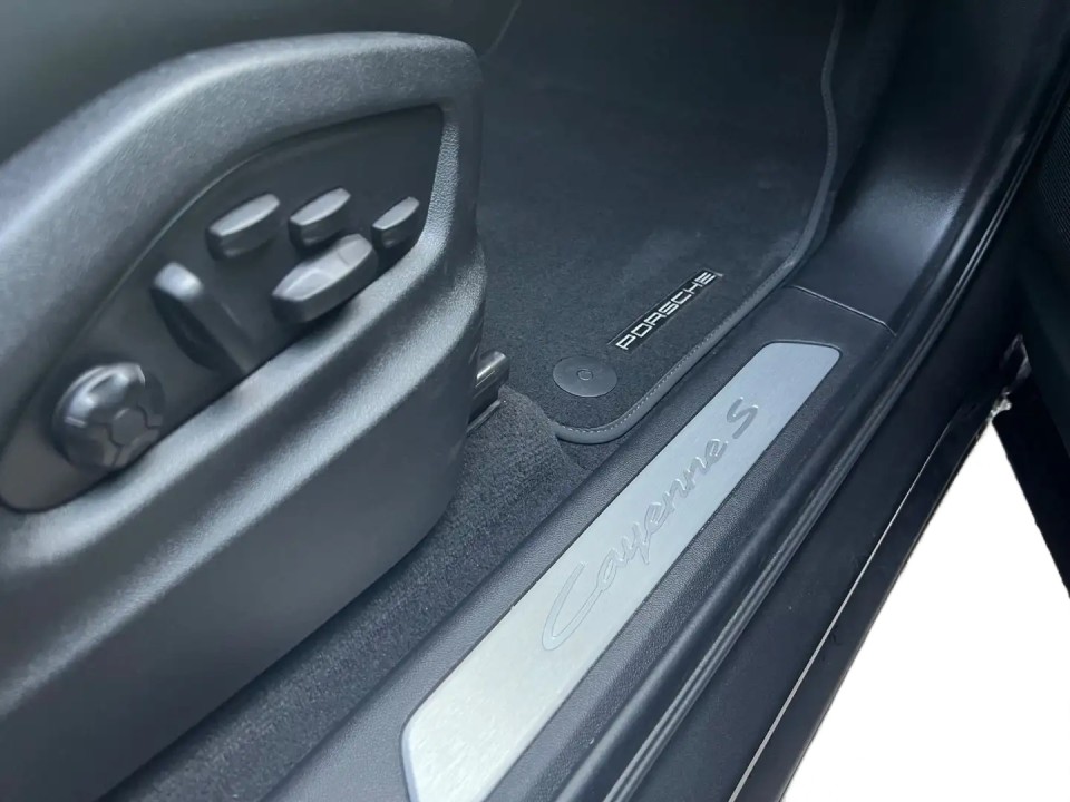 Porsche Cayenne Coupe S E-Hybrid - foto 12