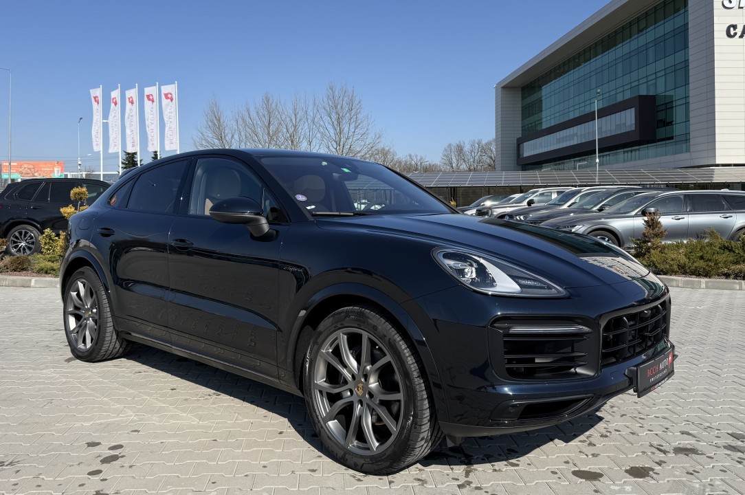 Porsche Cayenne Coupe E-Hybrid Platinum Edition