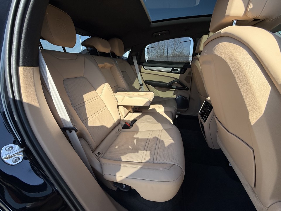 Porsche Cayenne Coupe E-Hybrid Platinum Edition - foto 19