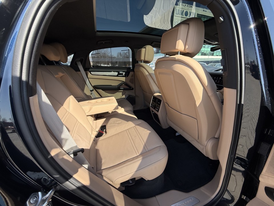 Porsche Cayenne Coupe E-Hybrid Platinum Edition - foto 20