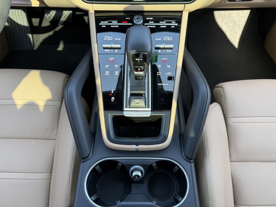 Porsche Cayenne Coupe E-Hybrid Platinum Edition - foto 25