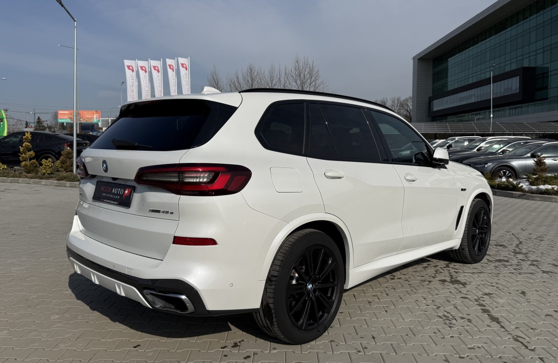 BMW X5 xDrive45e M-Sport (3)