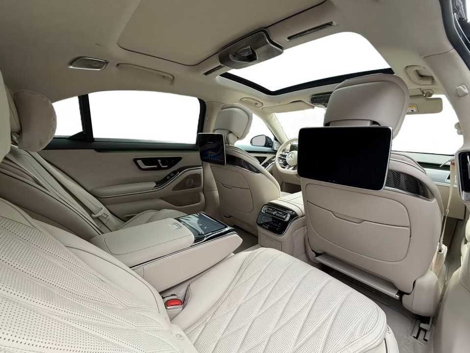 Mercedes-Benz S 63 AMG - foto 11