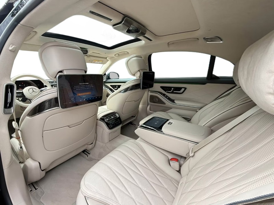 Mercedes-Benz S 63 AMG - foto 12