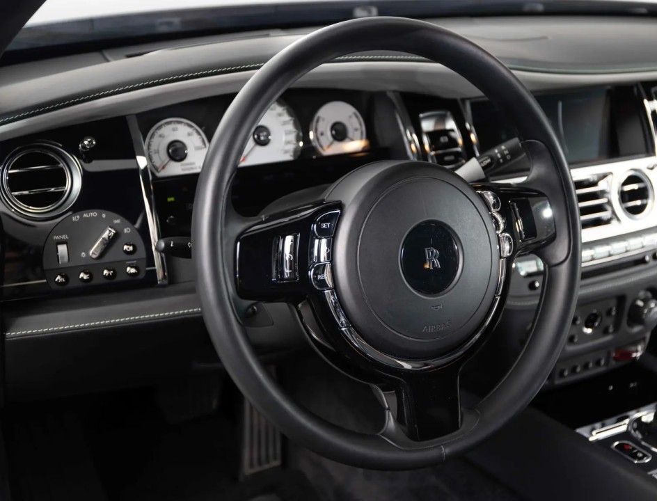Rolls-Royce Wraith - foto 11