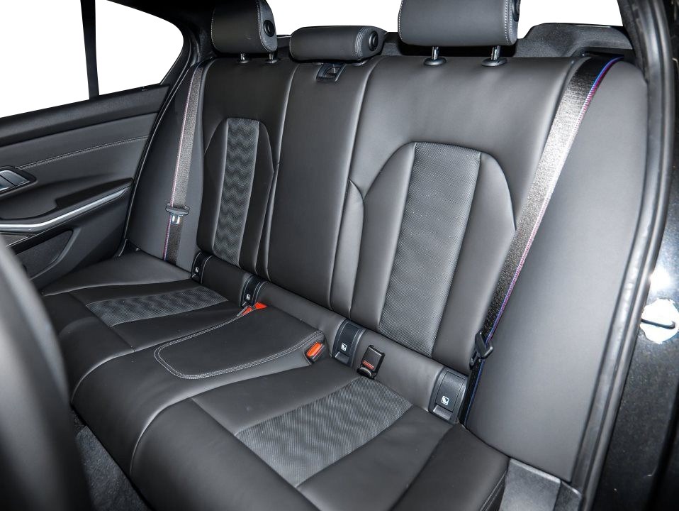 BMW M3 Competition - foto 16