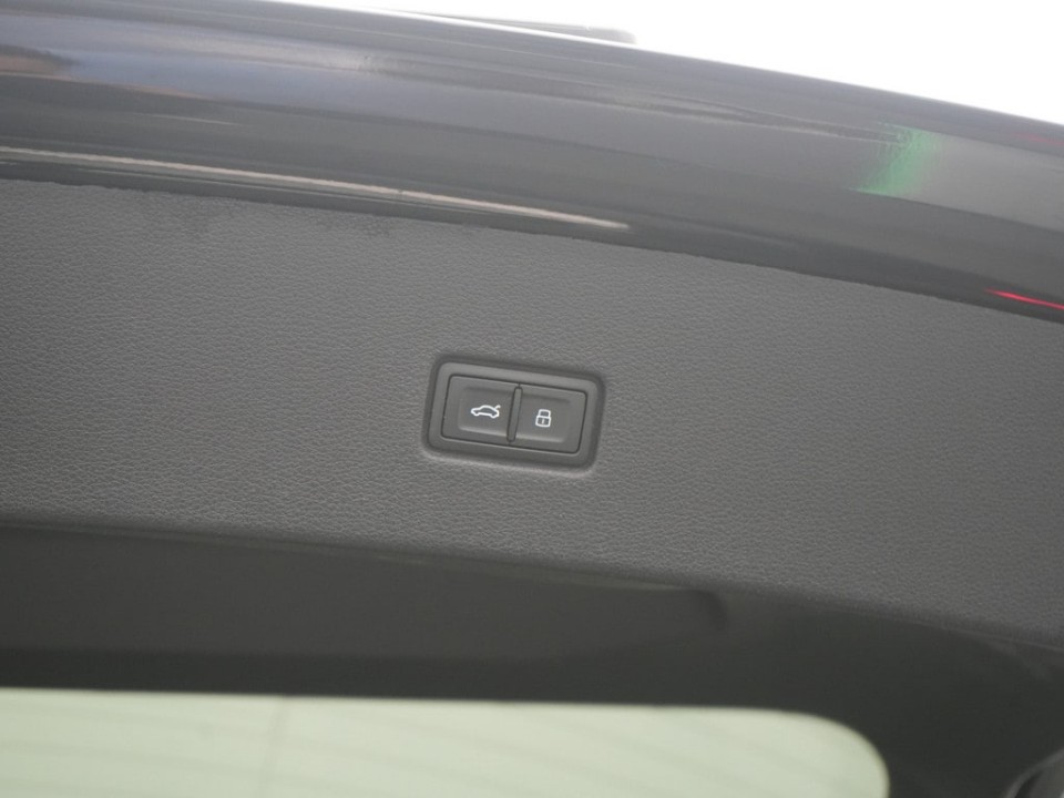 Audi RS Q8 TFSI quattro tiptronic - foto 14