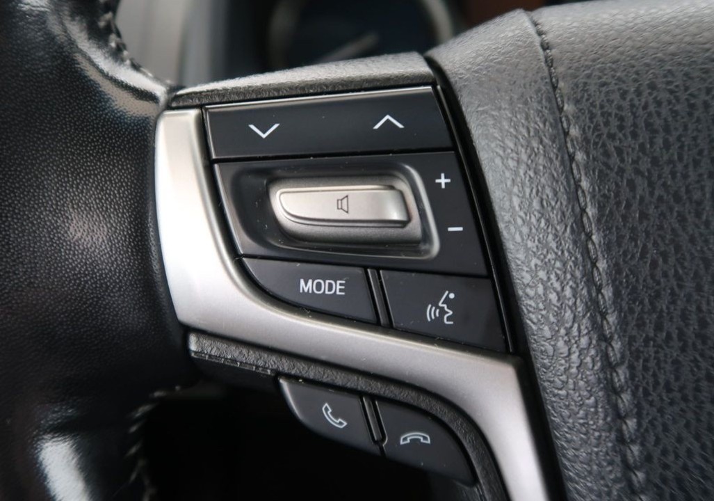 Toyota Land Cruiser 2.8 D-4D - foto 15