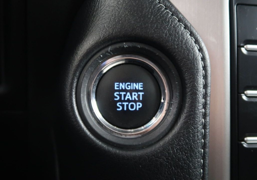 Toyota Land Cruiser 2.8 D-4D - foto 26