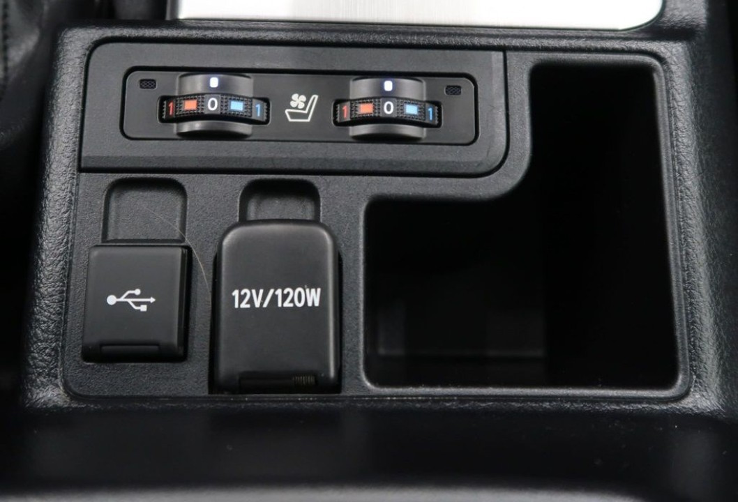 Toyota Land Cruiser 2.8 D-4D - foto 27