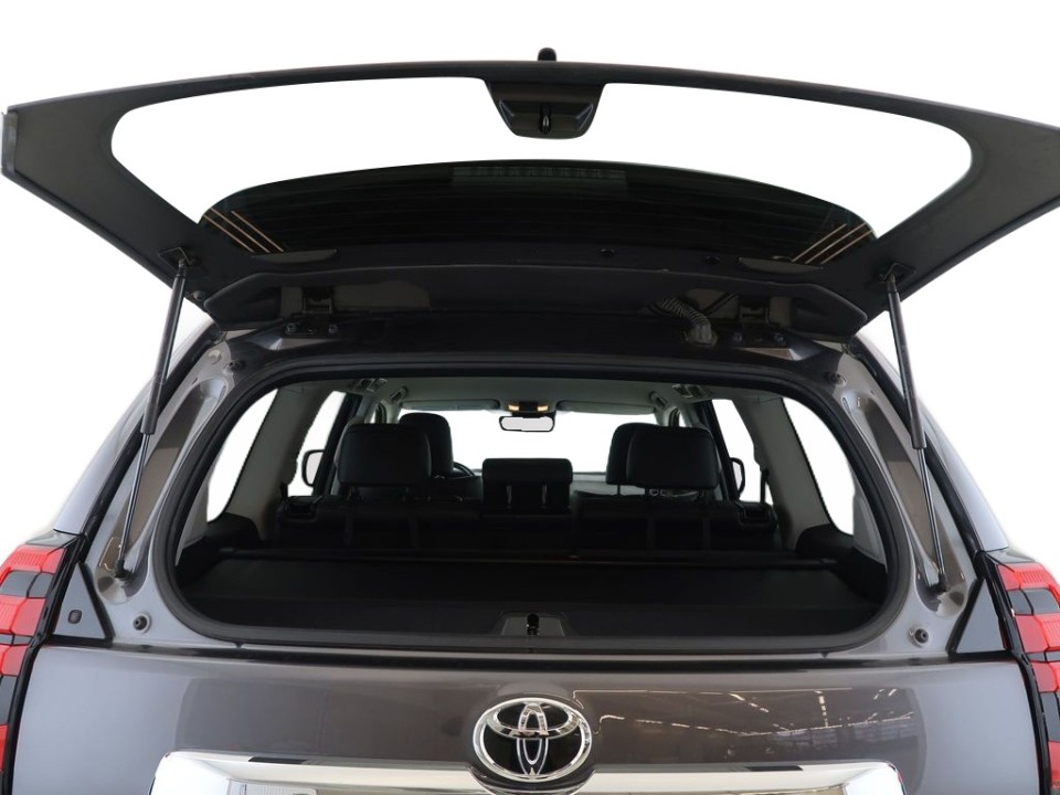 Toyota Land Cruiser 2.8 D-4D - foto 31