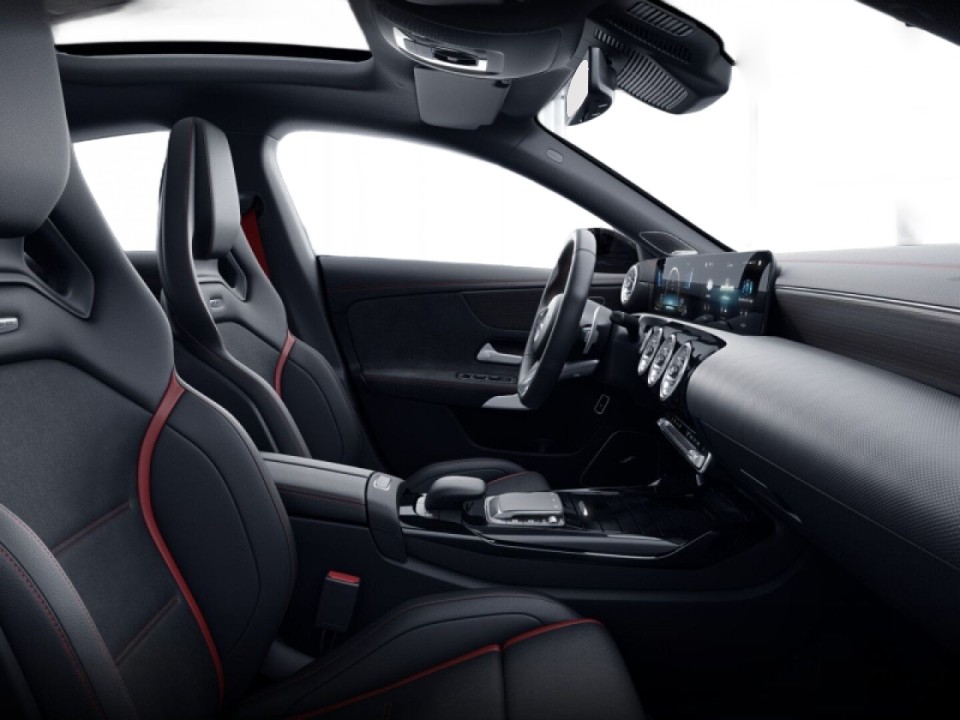 Mercedes-Benz CLA AMG 35 4MATIC - foto 16