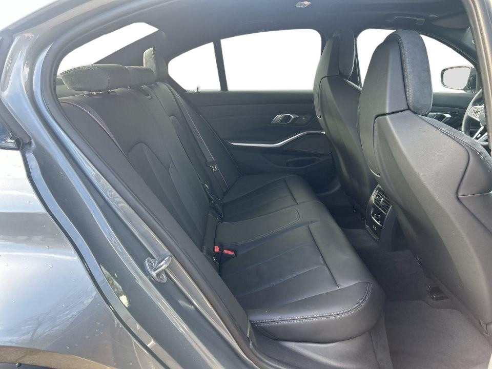 BMW M3 Competition - foto 10