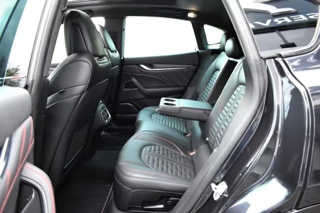 Maserati Levante Trofeo - foto 18