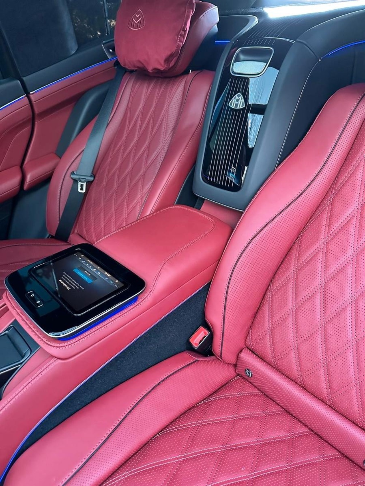 Mercedes-Benz GLS Maybach 600 - foto 15