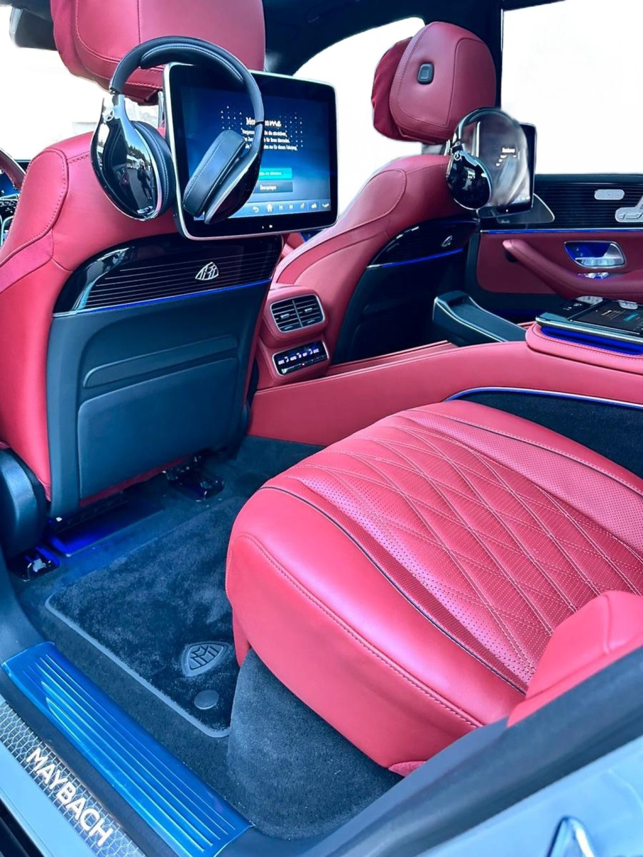 Mercedes-Benz GLS Maybach 600 - foto 11