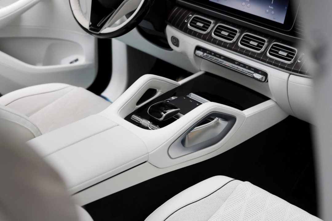 Mercedes-Benz GLS Maybach 600 Night Series - foto 21