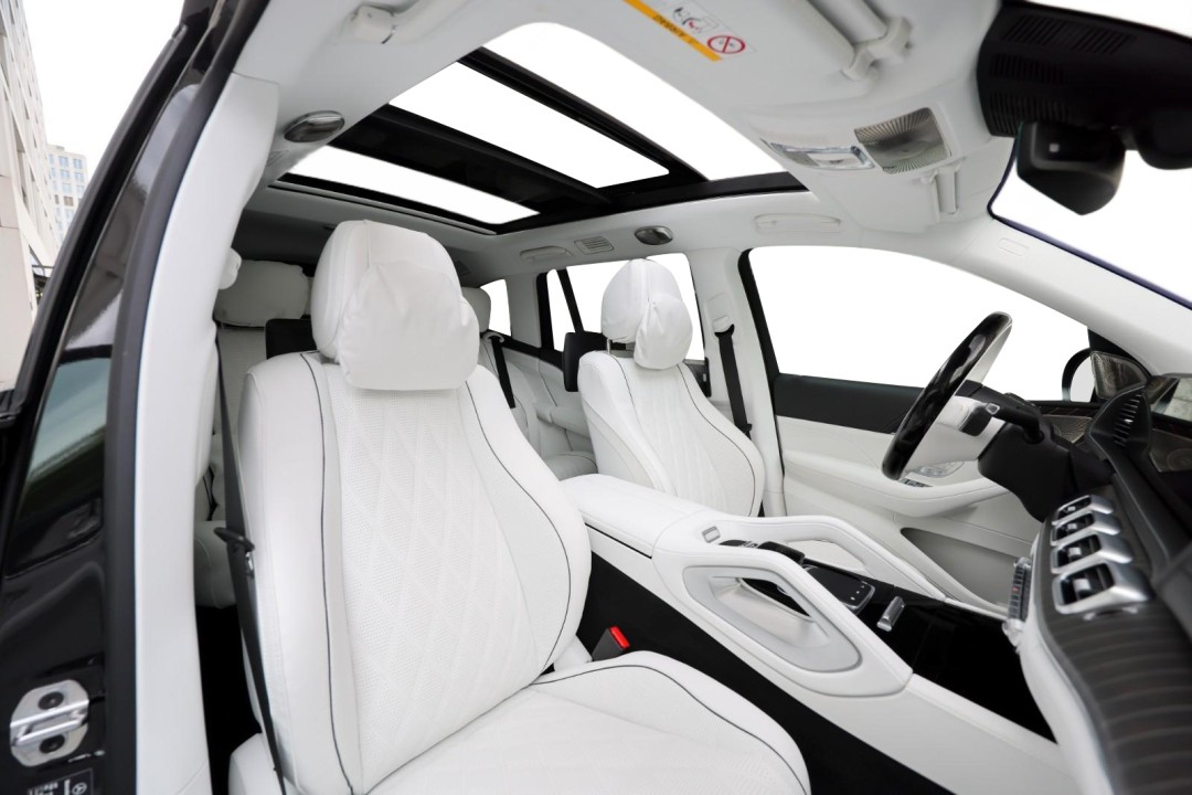 Mercedes-Benz GLS Maybach 600 Night Series - foto 10