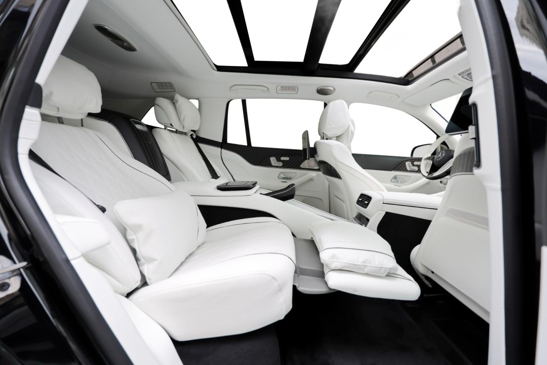 Mercedes-Benz GLS Maybach 600 Night Series - foto 11