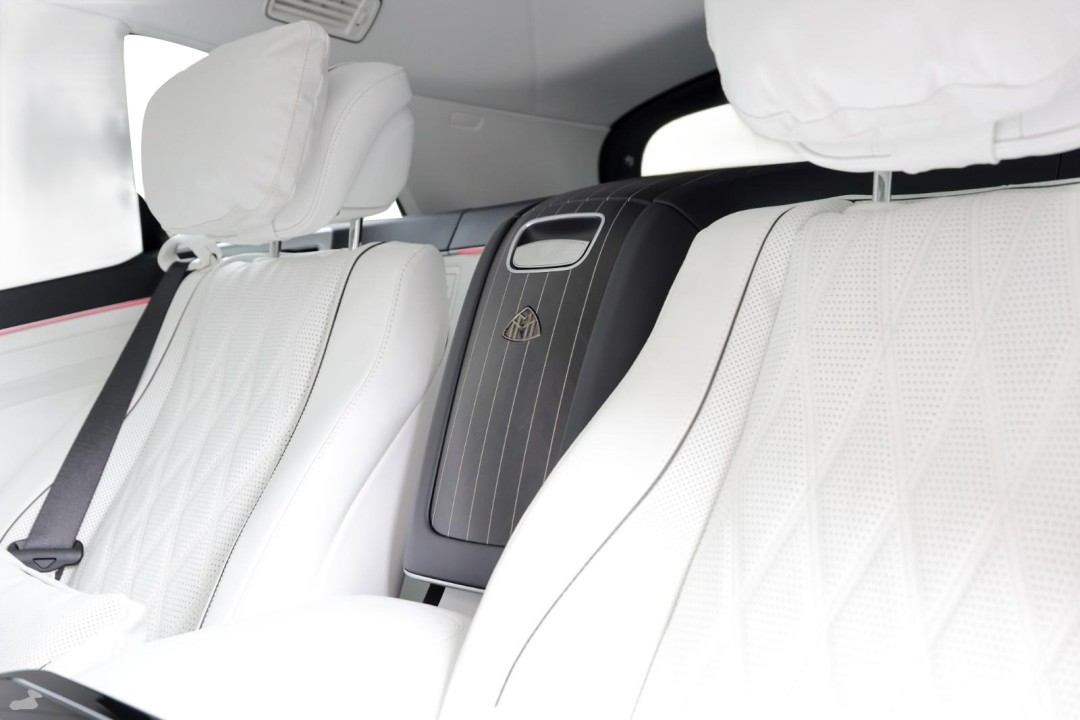 Mercedes-Benz GLS Maybach 600 Night Series - foto 15