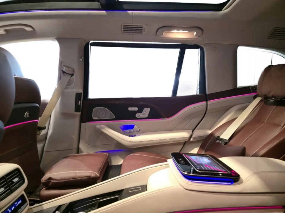 Mercedes-Benz GLS Maybach 600 - foto 25