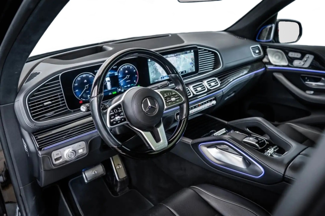 Mercedes-Benz GLS Maybach 600 - foto 11