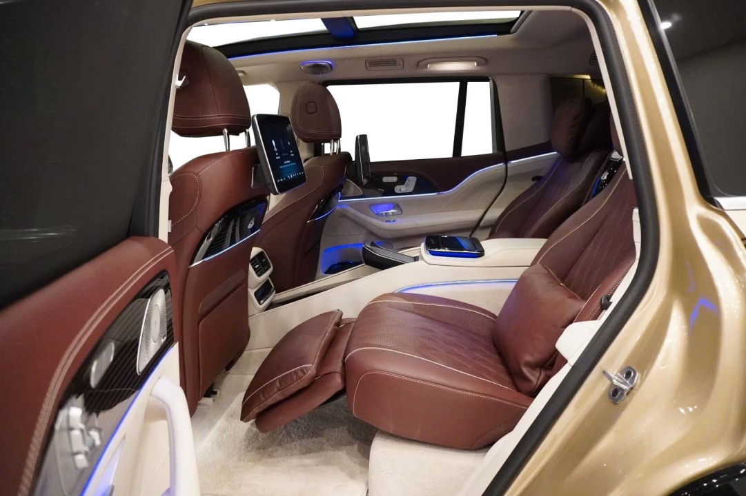 Mercedes-Benz GLS Maybach 600 - foto 15