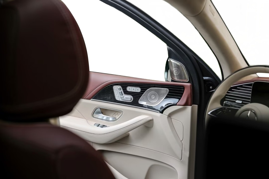 Mercedes-Benz GLS Maybach 600 - foto 29