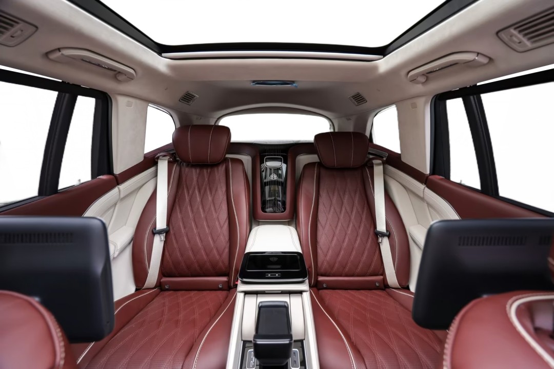 Mercedes-Benz GLS Maybach 600 - foto 24