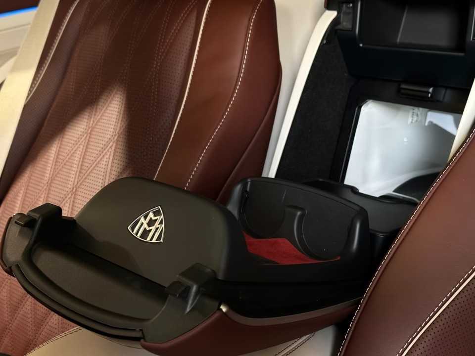 Mercedes-Benz GLS Maybach 600 - foto 22