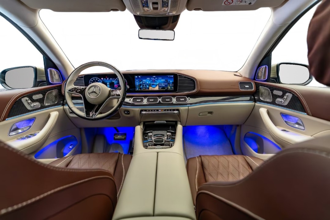 Mercedes-Benz GLS Maybach 600 - foto 10