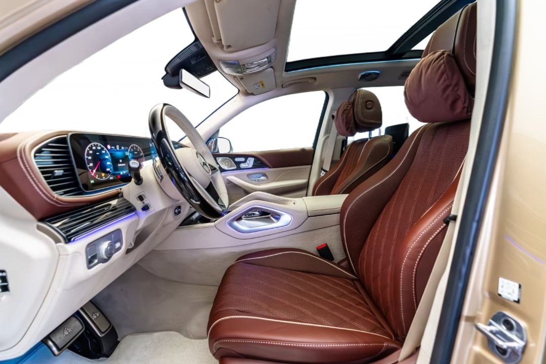 Mercedes-Benz GLS Maybach 600 - foto 12