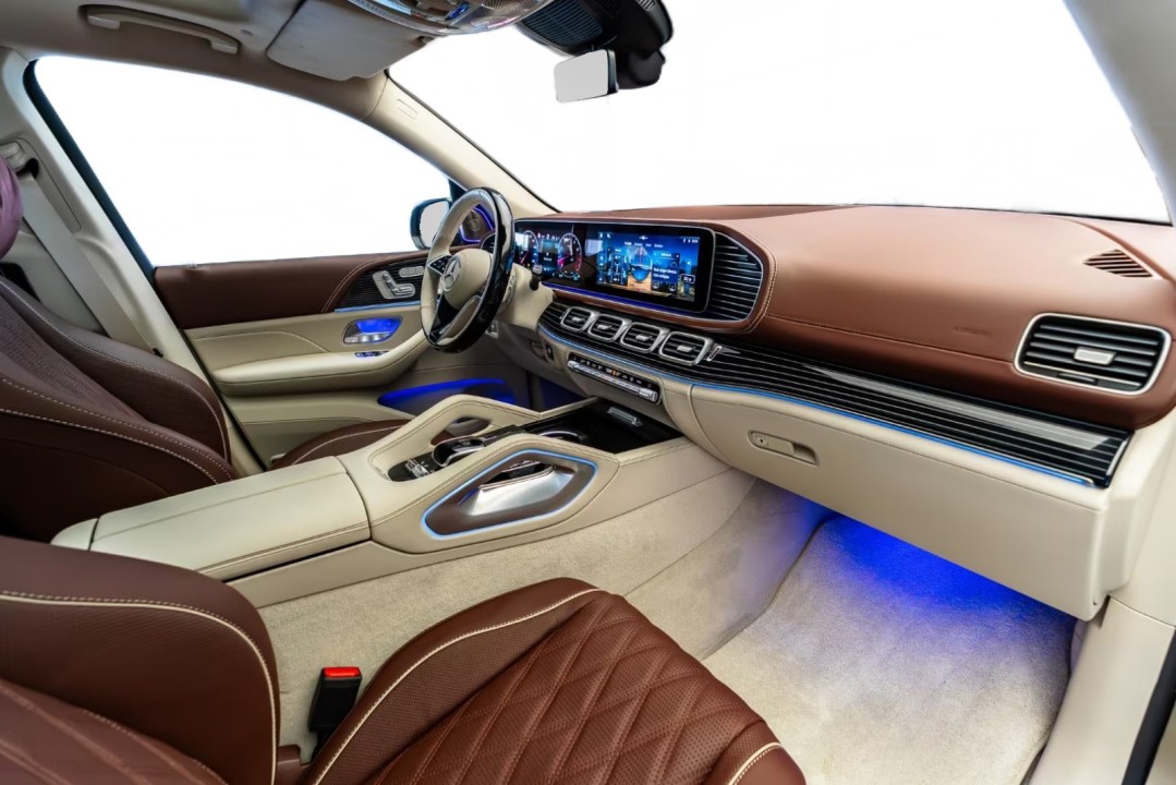 Mercedes-Benz GLS Maybach 600 - foto 13