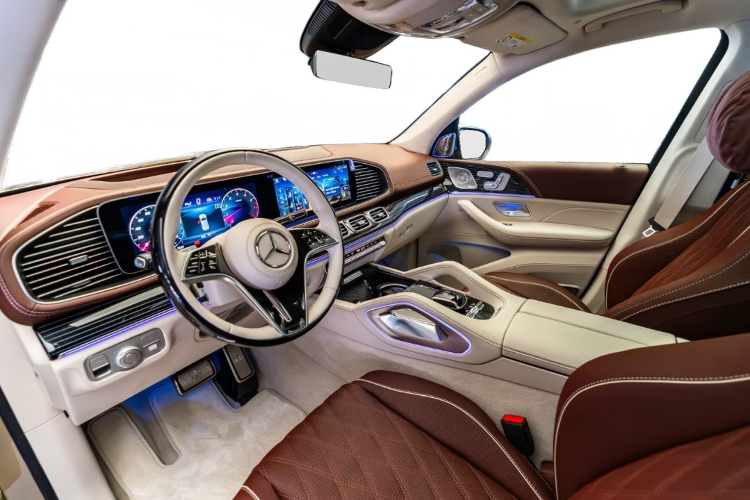 Mercedes-Benz GLS Maybach 600 - foto 9
