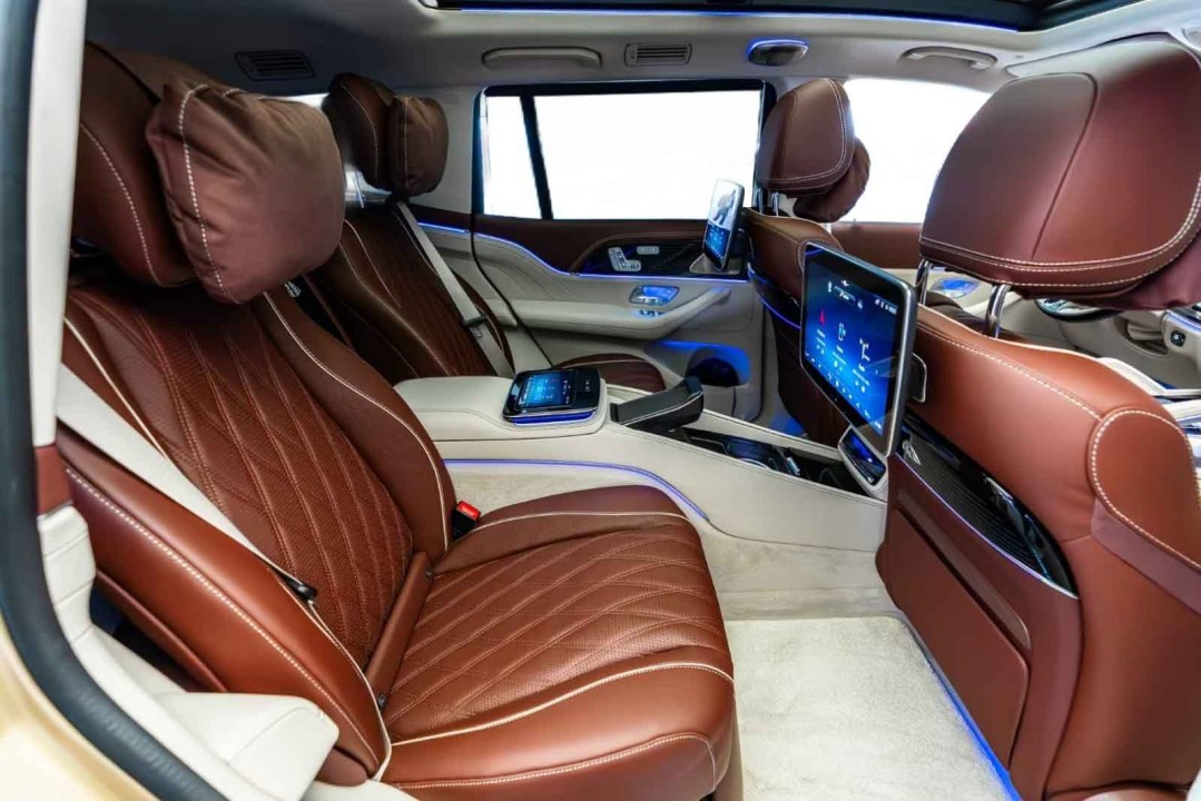 Mercedes-Benz GLS Maybach 600 - foto 16