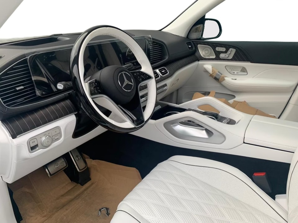 Mercedes-Benz GLS Maybach 600 Night Series (5)